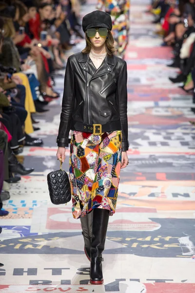Look 22